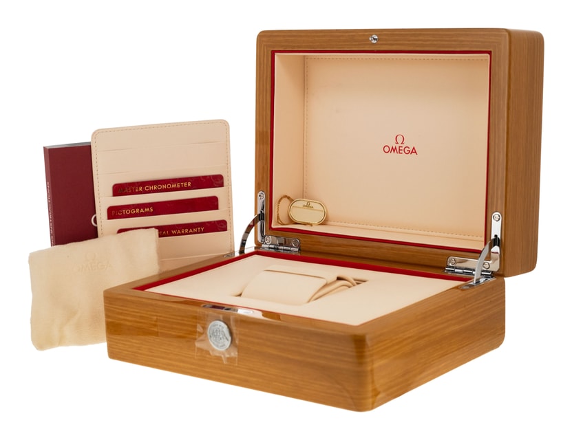 Omega Aqua Terra 150m Gents 220.12.41.21.03.001 Image 5